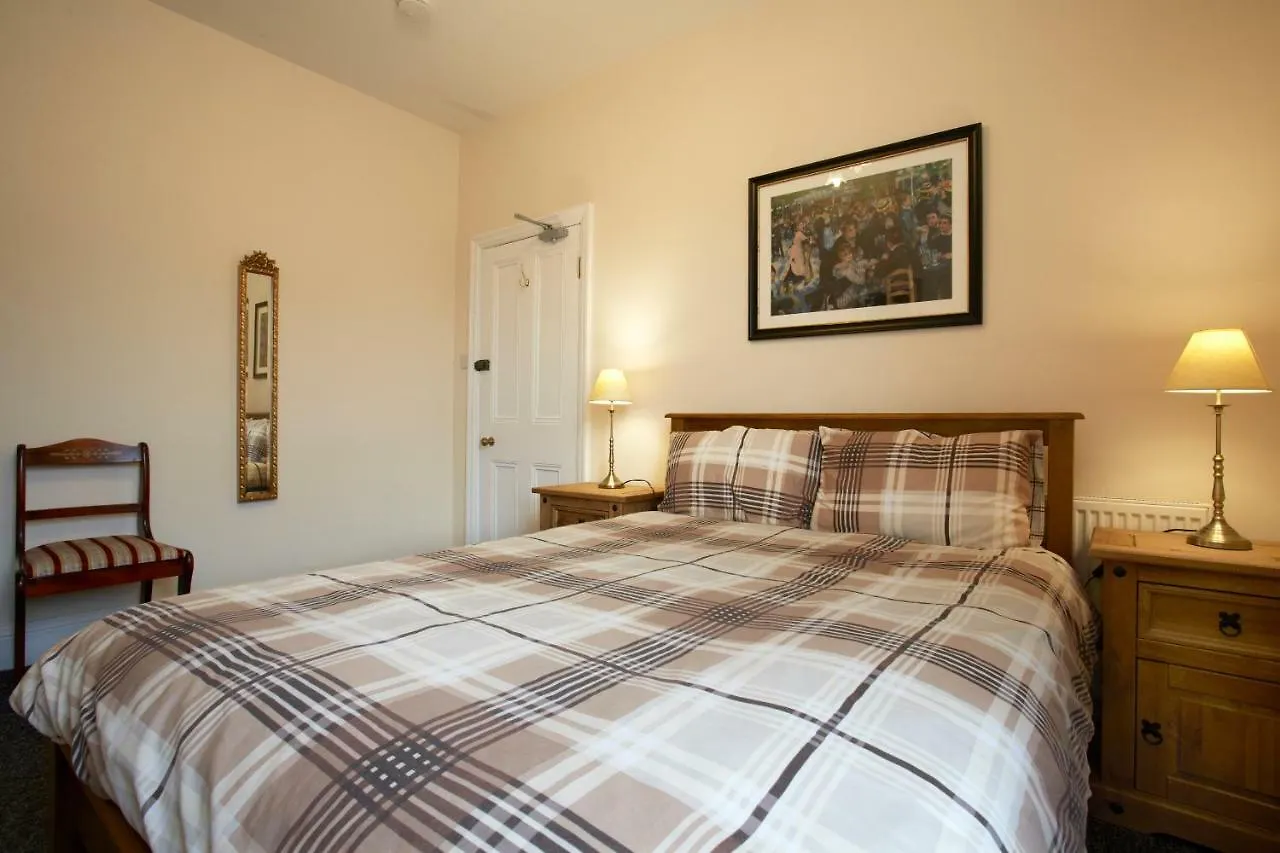 Vas' York House Apartment